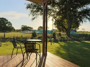 Walnut Lodge B&B