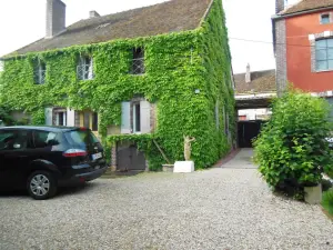 Les Bains Bed & Breakfast