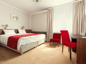 Maestro Inn