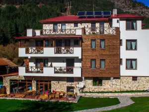 Trigrad Hotel