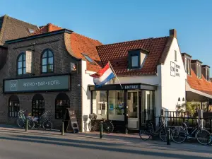 Bar-Bistro-Hotel Dok