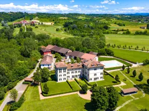 Villa Raggi
