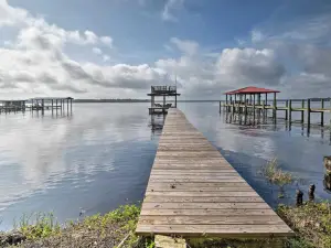 'Pirate Cove' Home in Welaka: Dock & River Access!