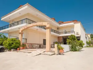 Athina Hotel