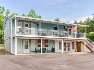 Fire Pit & Dock: Lake of the Ozarks Retreat!