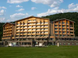 เชโนต์ พาเลซ กาบาลา