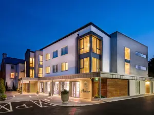 Avalon House Hotel