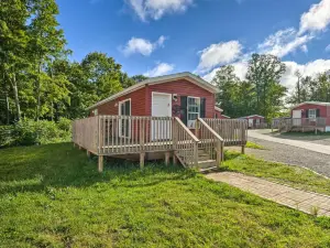 Pet-Friendly Cassolopis Escape, Near Lake!
