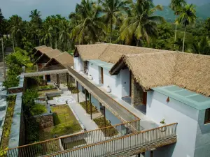 Maayaa Riverside Villa by Kpm Tripenta