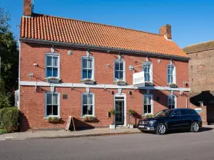 Quayside Hotel & Bar