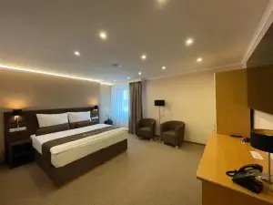 非凡旅館