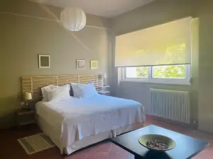 Rex Hotel - Bebeka's
