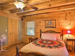 Peaceful Tignall Cabin on Strom Thurmond Lake!