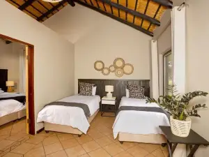 Unyati Safari Lodge