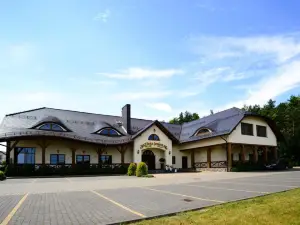 Złota Jesień Restauracja I Noclegi Nad Jeziorem
