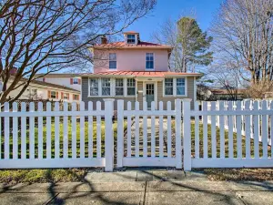 North Beach Cottage - Walk to Chesapeake Bay