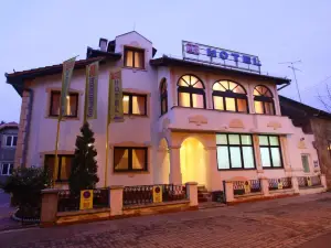 Garni Hotel Pbg