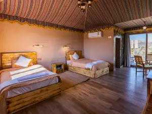 Jebel Shams Resort