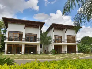 Sybaris Suites & Residences