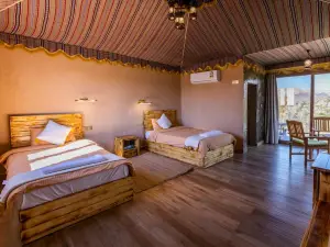 Jebel Shams Resort