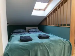 Uroczy, Przytulny Apartament Poddasze