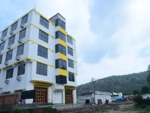 Hotel Gridhakuta International