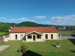 Logis Hôtel Restaurant Cruzel