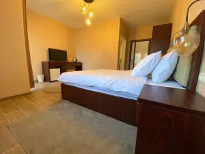 Hotel Kolonja's