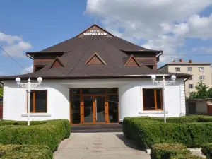 Medelean Hotel