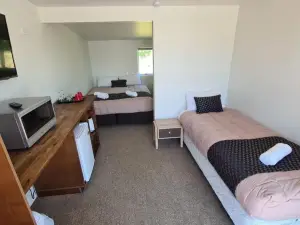 Woodstock Hotel