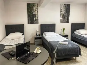 Hostel Adabet