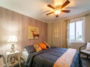 Auberge de la Rive de Charlevoix - Auberge de Jeunesse Familiale Pour Voyageurs de Tous âges