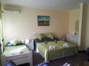 Business Club Selenča
