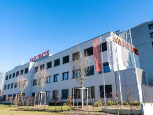 Nash Pratik Hotel