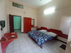 Harsha Varsha Deluxe Lodge