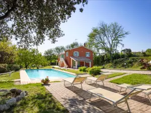 Villa LeMarche b&b