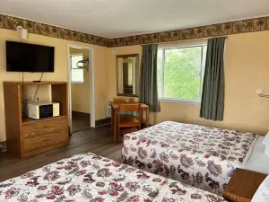 River Forest Inn
