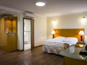 Hotel Trojan