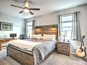 Magnificent Gypsum Retreat on the Colorado River!