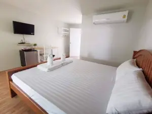 Lert Sri Hotel