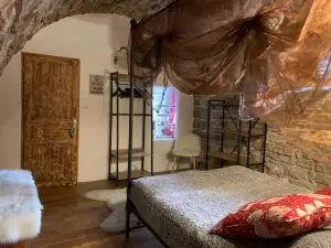 Manoir du Charme Dans les Gorges du Tarn Lozere