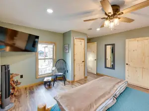 Near Blue Mountain Lake & Atv Trails: Cabin Escape