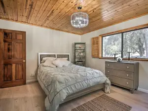 Cozy Pine Mountain Cabin Hike, Bike, Fish Nearby!