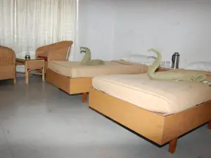 Kstdc Hotel Mayura Sangama Mekedatu
