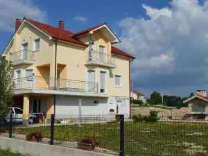 Blue Lake Luxury Rooms