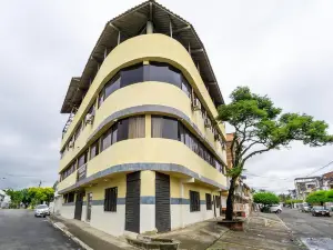 Ayenda Bugatier飯店