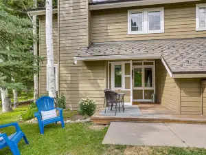Hike, Ski and Golf Fully Renovated Edwards Townhome