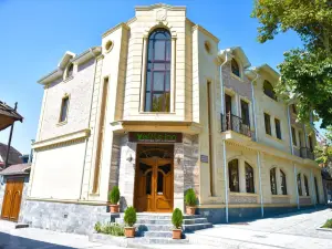 Yaffle Inn Shaki Boutique Hotel