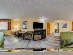 Quality Inn & Suites Medford Airport