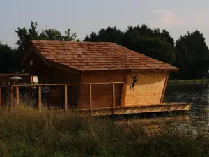 Village Flottant de Pressac